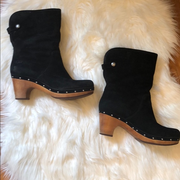 UGG Shoes - Ugg Black Lynnea Suede Boots